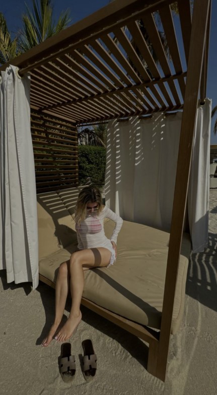 beyogluescortlina-3 Beyoğlu Escort Lina 24 Yaşında İdeal Vücut Ölçülerine Sahibim