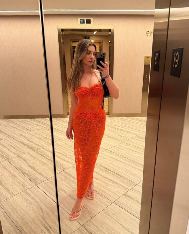 taksimescortrabia-1 Taksim Escort Rabia Eşsiz Escort Bayan Deneyimi Seni Bekliyor